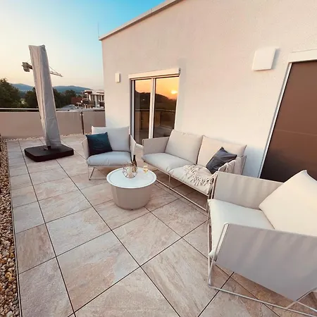 Apartment Neu! Design-penthouse, Panoramablick, Xxl-terrasse