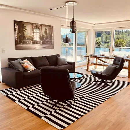 Penthouse Mit Whirlpool, Sauna, Xxl-terrasse Mit Bergblick&tischfußball Apartment *
