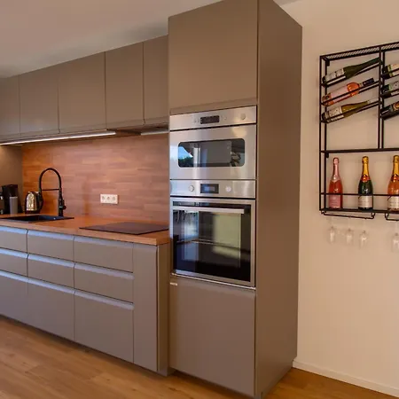 Apartmán Penthouse Mit Whirlpool, Sauna, Xxl-terrasse Mit Bergblick & Tischfussball *
