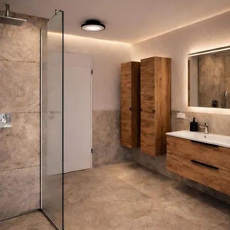 Penthouse Mit Whirlpool, Sauna, Xxl-terrasse Mit Bergblick & Tischfussball Apartmán *