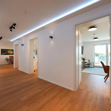 Penthouse Mit Whirlpool, Sauna, Xxl-terrasse Mit Bergblick&tischfußball Apartment