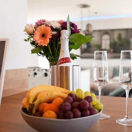 Lägenhet Penthouse Mit Whirlpool, Sauna, Xxl-terrasse Mit Bergblick & Tischfussball