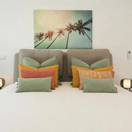 Penthouse Mit Whirlpool, Sauna, Xxl-terrasse Mit Bergblick&tischfußball