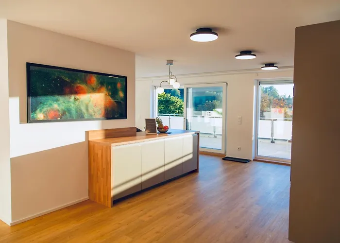 Modernes Penthouse Mit Whirlpool, Xxl-terrasse Mit Bergblick & Tischfussball Apartamento *