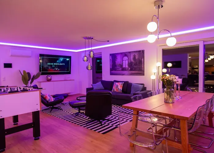 Modernes Penthouse Mit Whirlpool, Xxl-terrasse Mit Bergblick & Tischfussball Waldkirchen